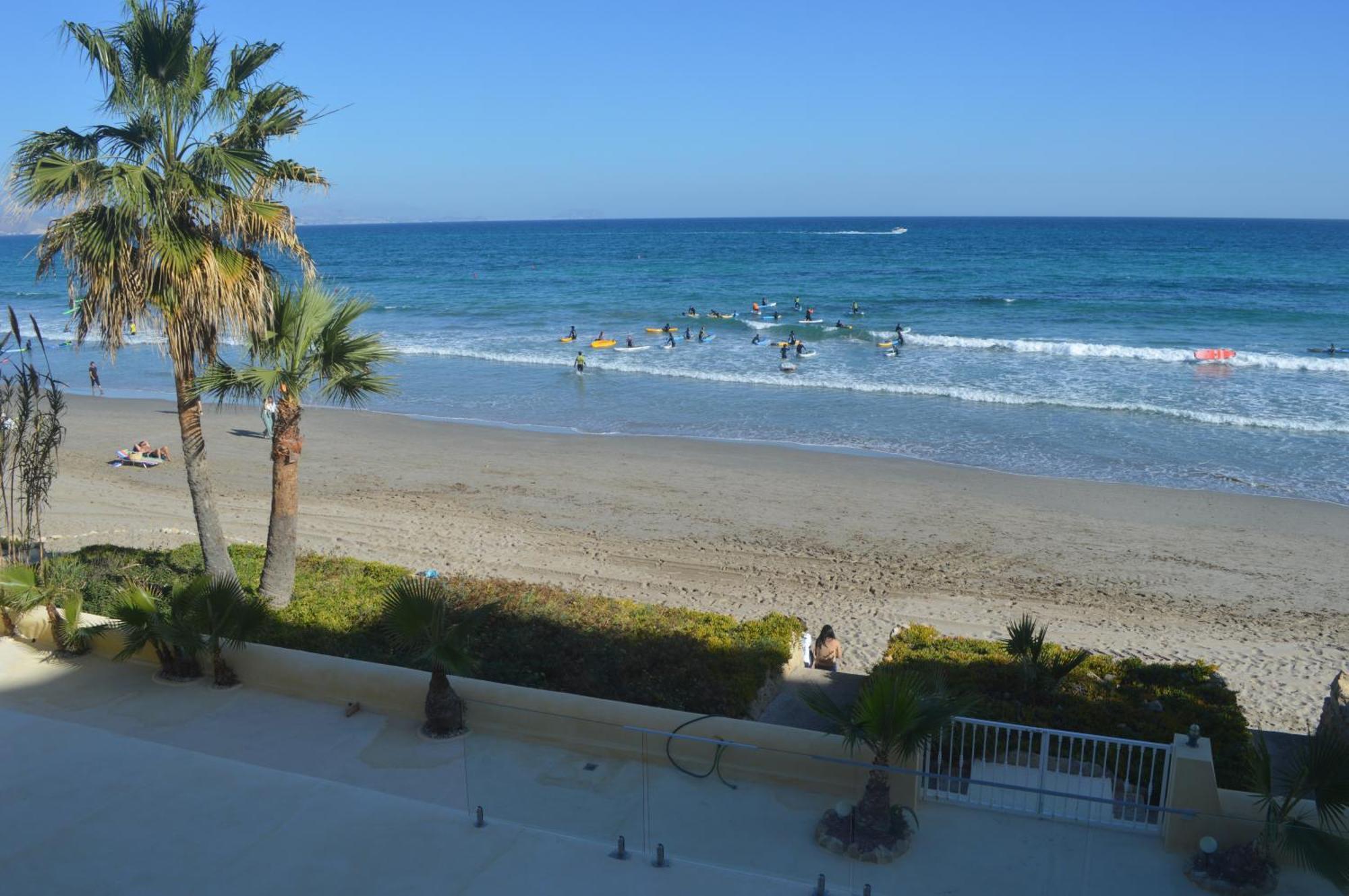 Maravilloso Apartamento Amanecer Cabo A Pie De Playa Y Mar En Chalet Roquetes อาลิกันเต ภายนอก รูปภาพ