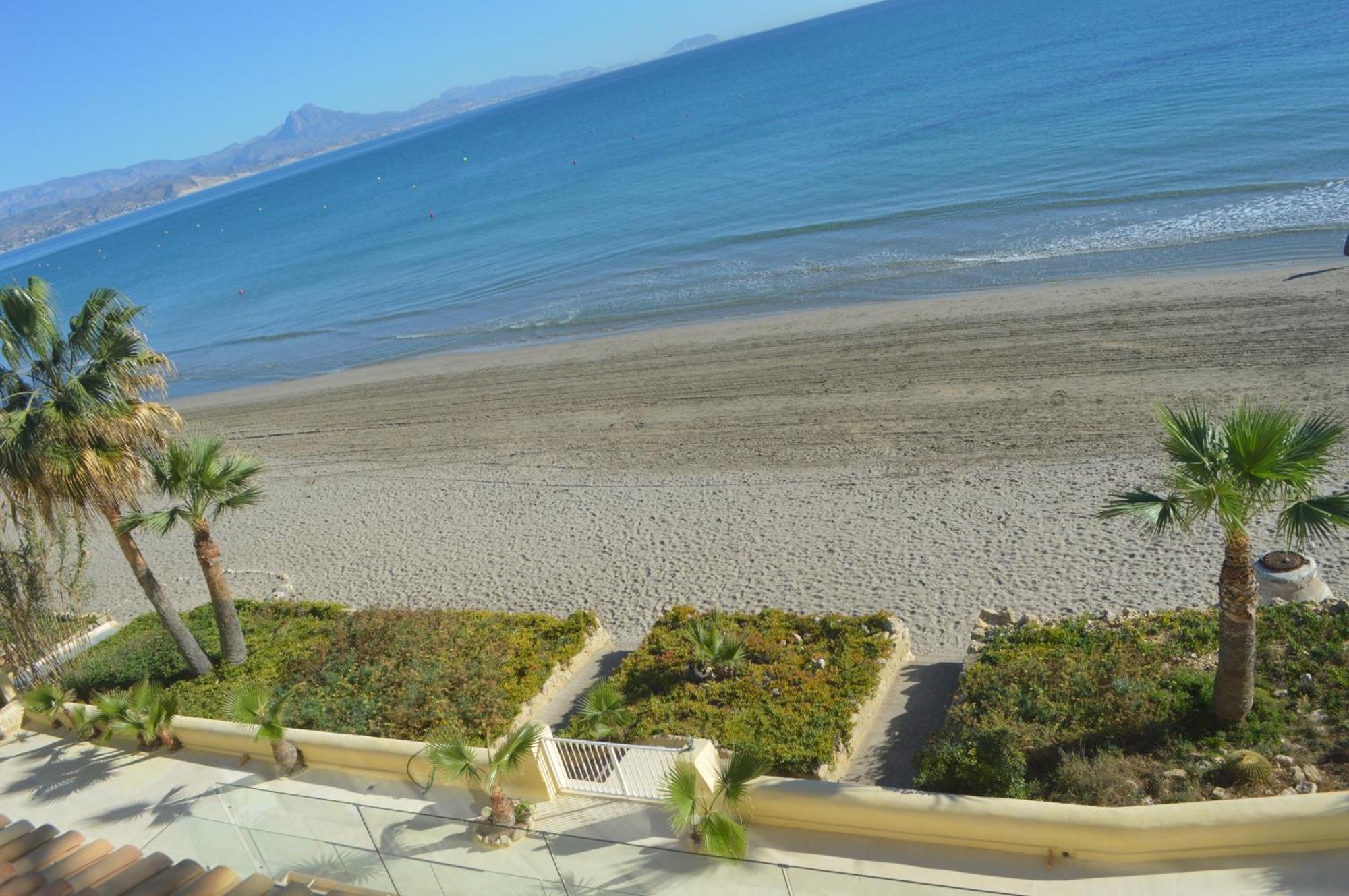 Maravilloso Apartamento Amanecer Cabo A Pie De Playa Y Mar En Chalet Roquetes อาลิกันเต ภายนอก รูปภาพ