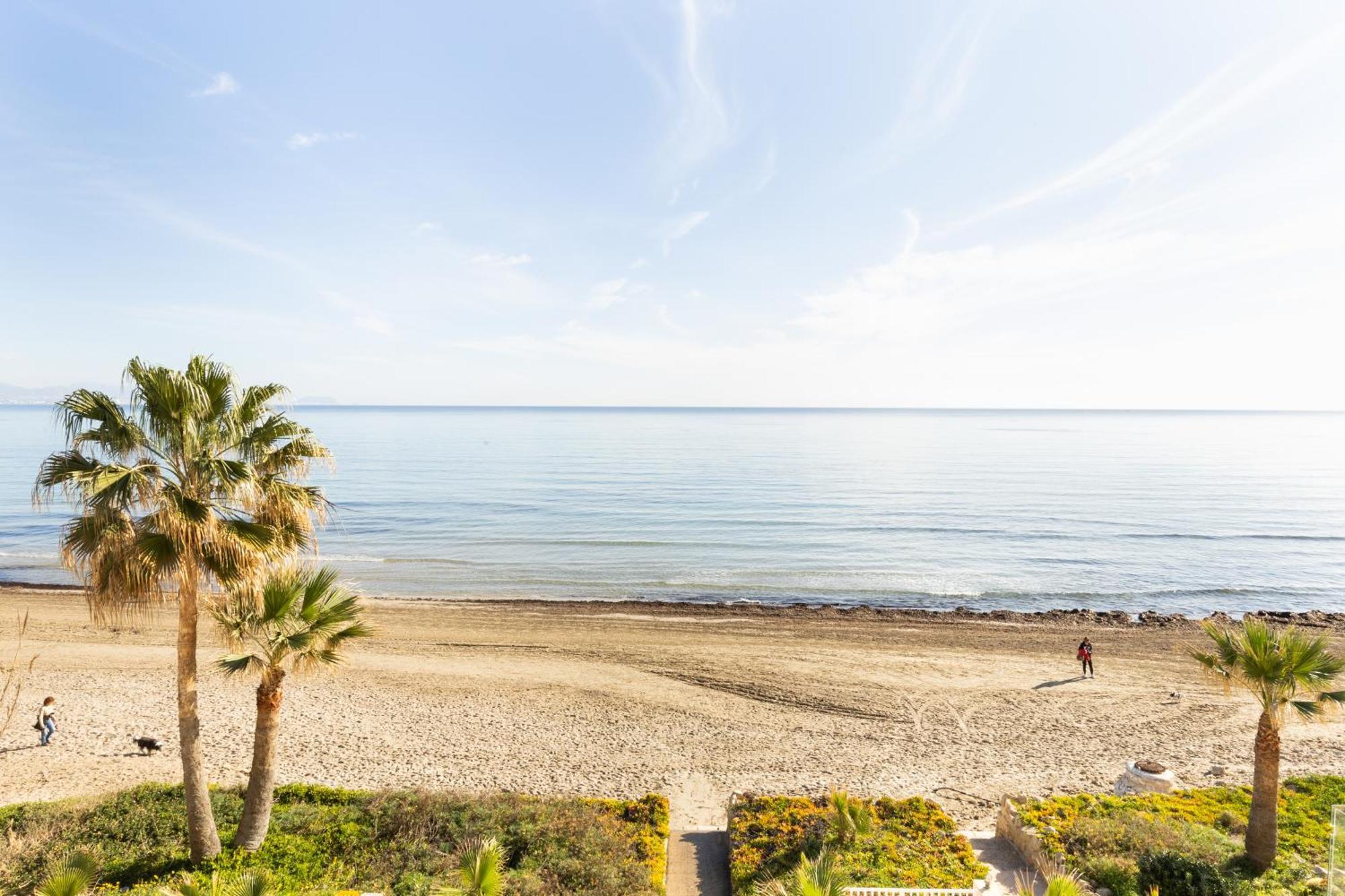 Maravilloso Apartamento Amanecer Cabo A Pie De Playa Y Mar En Chalet Roquetes อาลิกันเต ภายนอก รูปภาพ